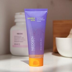 NIB NEOGEN Double Vita Capsule Cleansing Foam